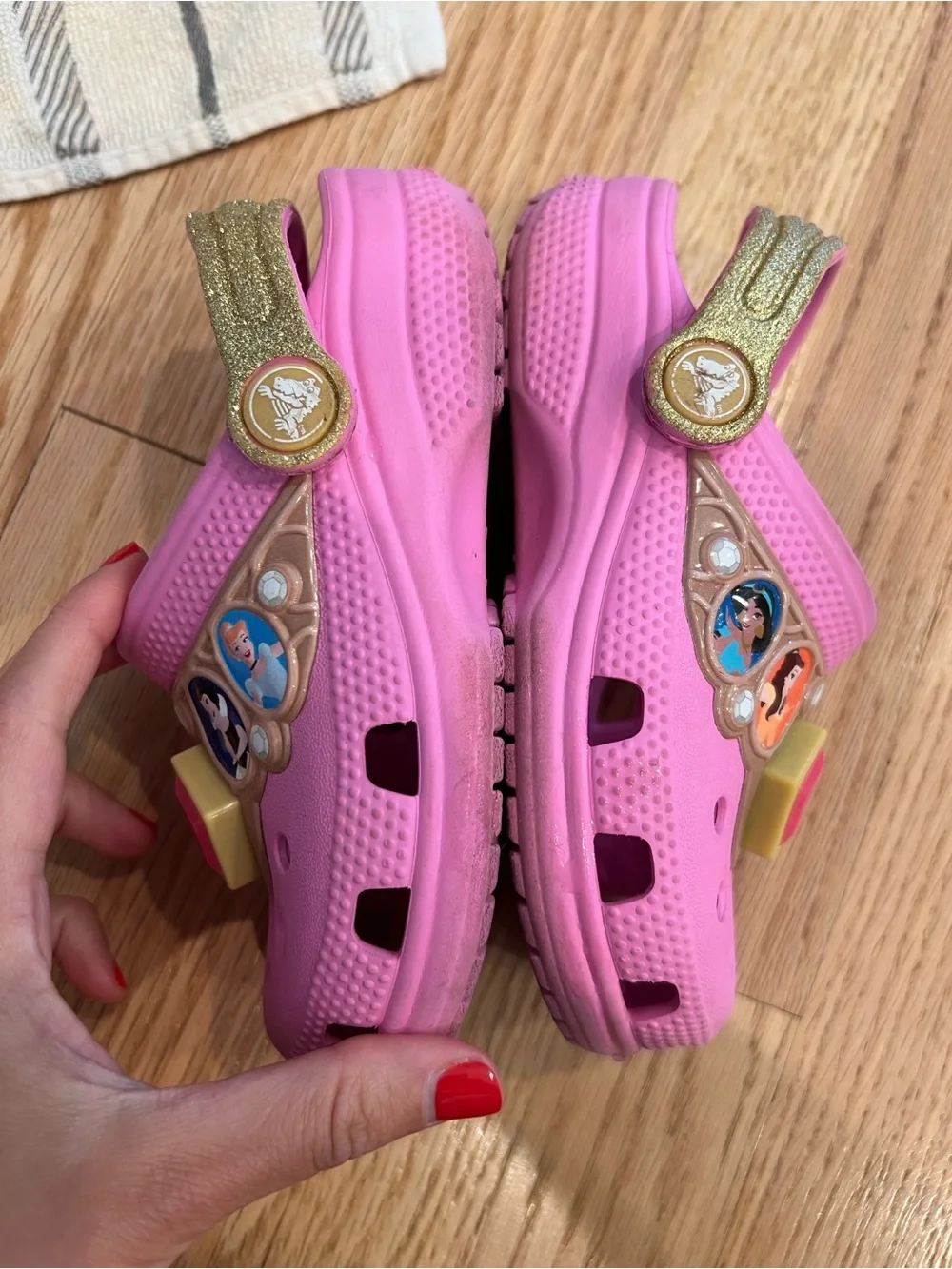 Crocs - Pink Disney Princes light up theme size C10